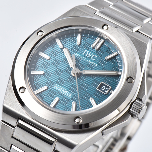 アイ・ダブリュー・シー細部ディテール